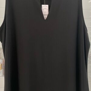 Black Sleeveless V-Neck Tank Top